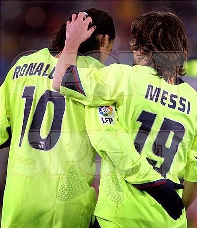 RONNIE ET MESSI